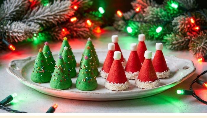 Božićne Jelke i Kapice od Keksa – Jednostavan Recept