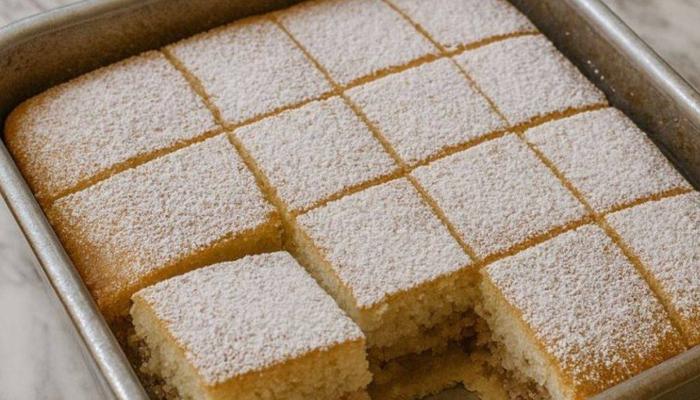 Mirisni Domaći Kolač sa Jabukama – Recept za Savršenu Poslasticu