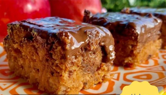 Jednostavan Kolač od Jabuka i Griza na Šolje