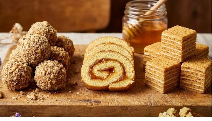 Napravite 3 Medena Kolača sa Jednom Smesom