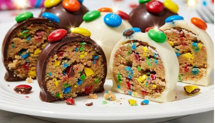 M&M Čoko Bombe Recept: Šareno i Veselo Slatko