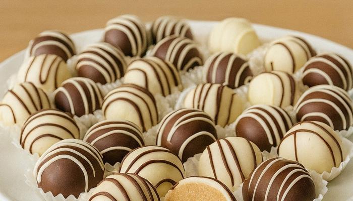 Posne Plazma Kuglice – Slatki Zalogaji za Svaku Priliku