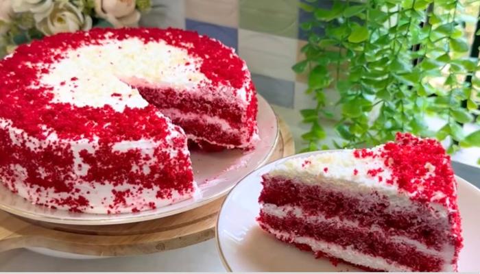 Raskošan Recept za Red Velvet Tortu sa Krem Sirom
