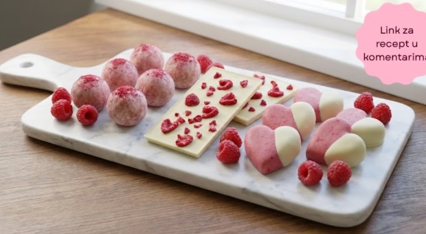 Malina i Bela Čokolada: 1 Voćna Smesa za 3 Romantična Oblika (Recept)