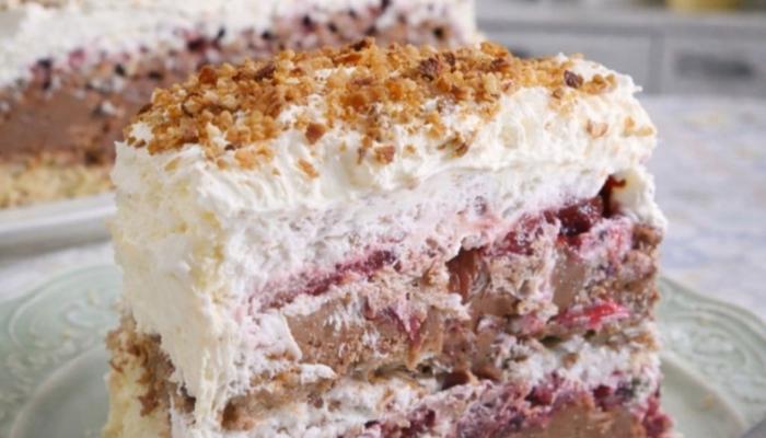 TRIO FANTASTIKO Kremasta torta puna iznenađenja – Kuhinja