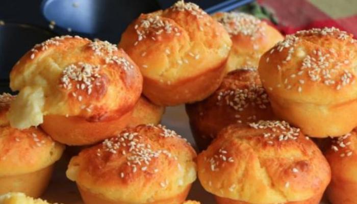 Najmekse i najukusnije projice sa sirom: Nikad jednostavniji recept, a uz jedan sastojak biće mekane kao duša – Kuhinja