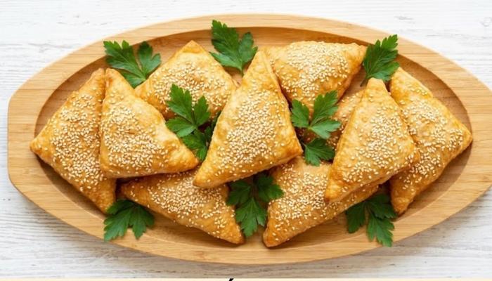 Najbolji Recept za Trougliće sa Sirom – Mekani kao Duša