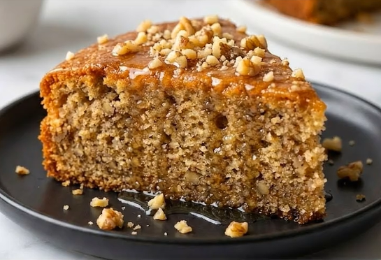 Sočni Kolač sa Orasima: Tradicionalni Recept za Desert Koji se Topi u Ustima