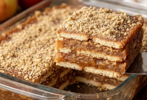 Starinski Kolač Sa Jabukama I Keksom – Recept Bez Pečenja