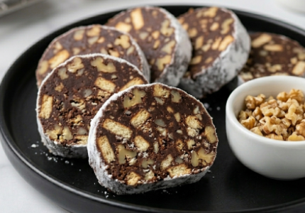 Brza Slatka Salama | Čokoladni Desert sa Keksom bez Pečenja