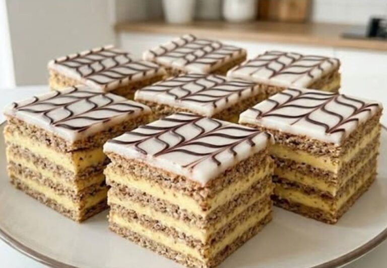 Tradicionalna Esterhazi torta | Raskošna slojevita torta sa orasima